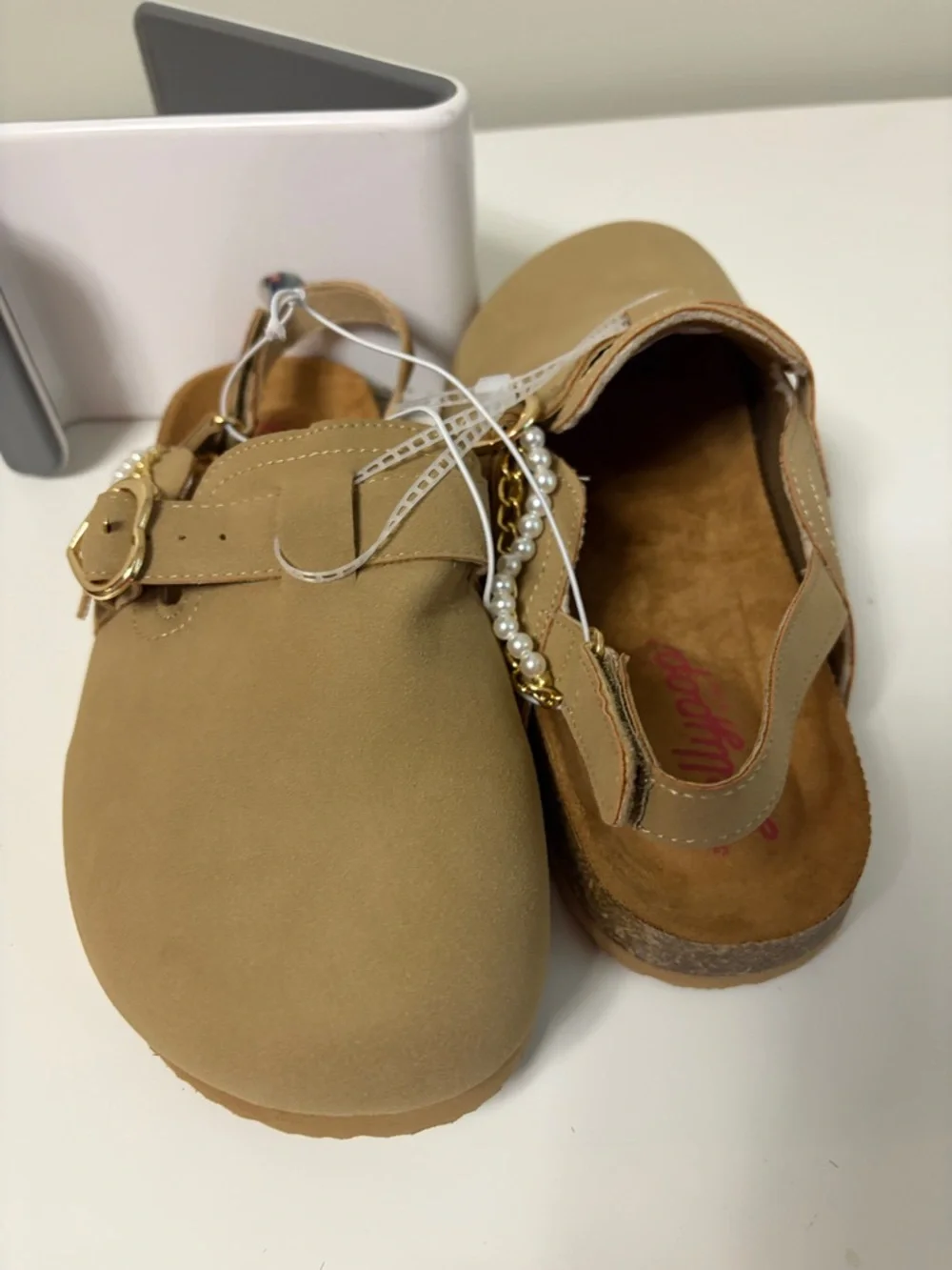 Jellypop Brinkley Girls Slingback Clogs‎ Tan Pearl Heart Chain Size 3M